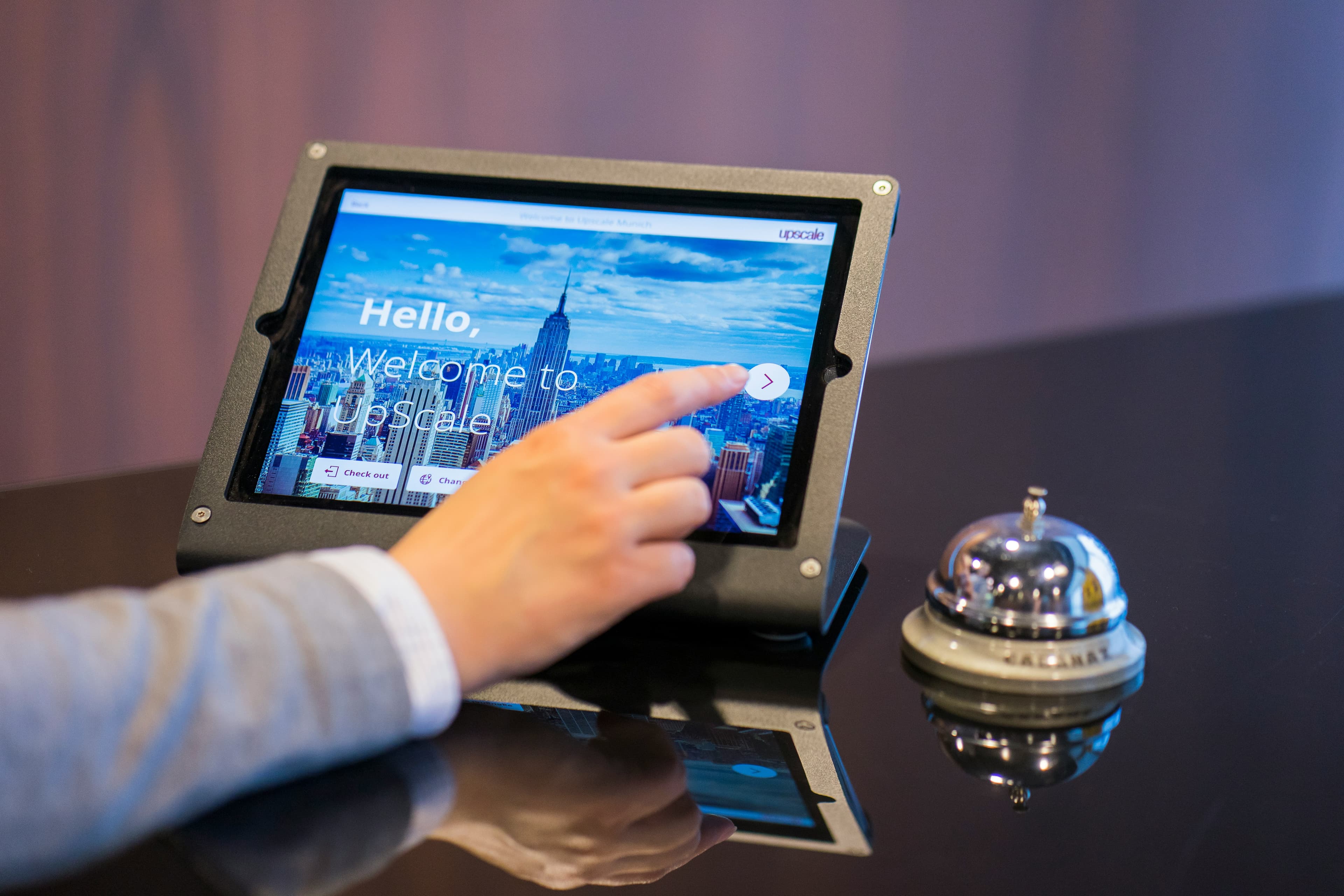 Why Generic Loyalty Programs Fail in Hospitality 